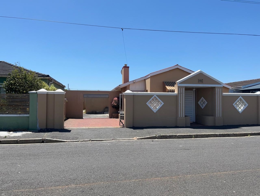  Bedroom Property for Sale in Townsend Estate Western Cape